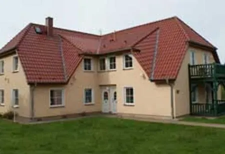 Landsitz Ruegen Апартаменты Глове